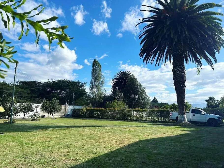 Casa De Campo Con Piscina Temperada Villa Quito Ecuador
